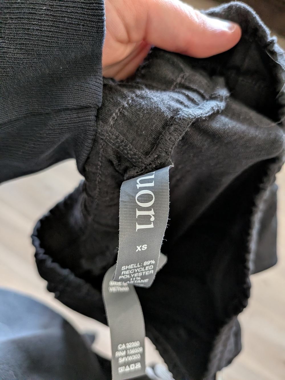 Vuori Performance Jogger - Heather Black - Picture 8 of 13